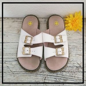 air cushioned sandals